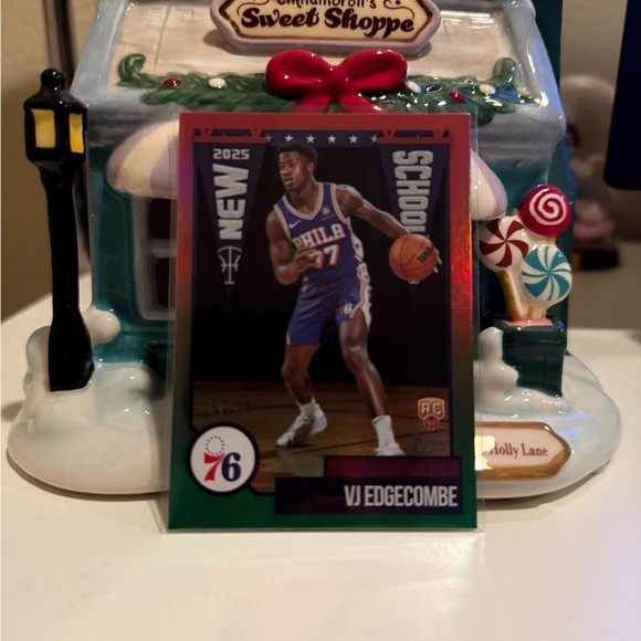 Topps Other - 2025-26 Topps VJ Edgecomb /99 “New School” Insert
#tadingcards #nba